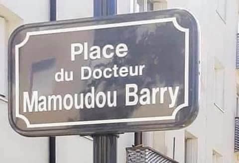Rue Place du docteur Mamoudou Barry