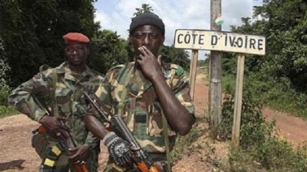 Des militaires à la frontière guinéo-ivoirienne