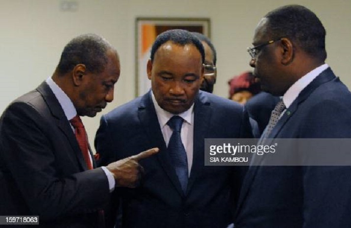 Alpha Condé, Mahamadou Issoufou et Macky Sall lors d'une rencontre de la CEDEAO