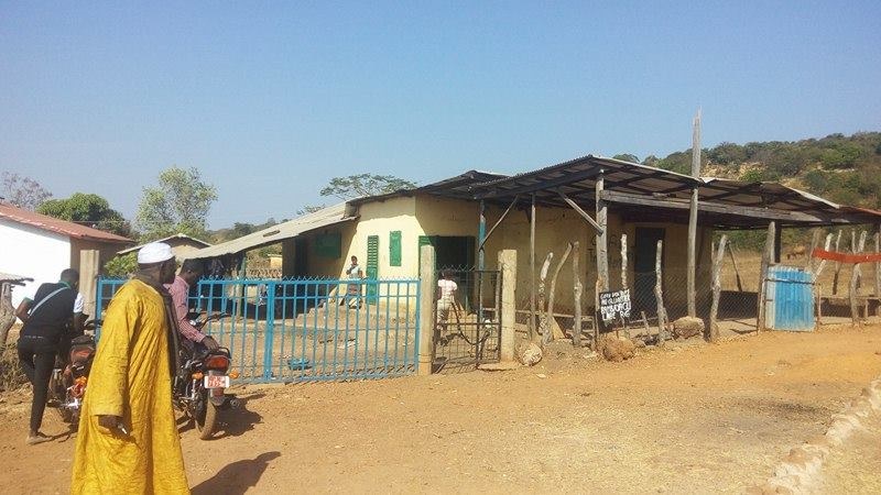 Une rue d'un quartier du centre-ville de Labé