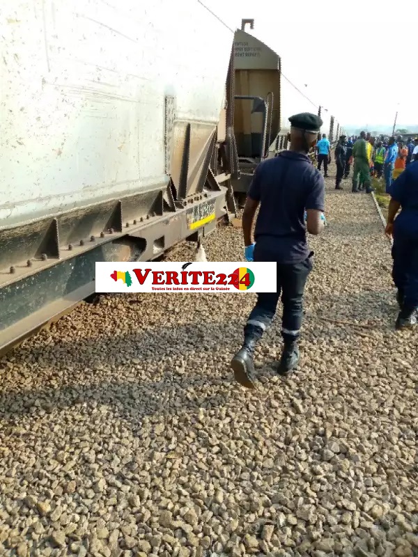 Sur le site de l'accident du train Rusal-Friaguia qui a coûté la vie à un agent de la BAC-7 à la T6