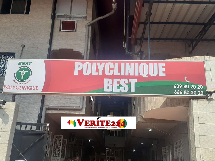 A l'entrée de la polyclinique Best Médical Center