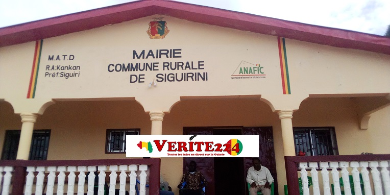 Le bâtiment abritant les locaux de la commune rurale de Siguirini