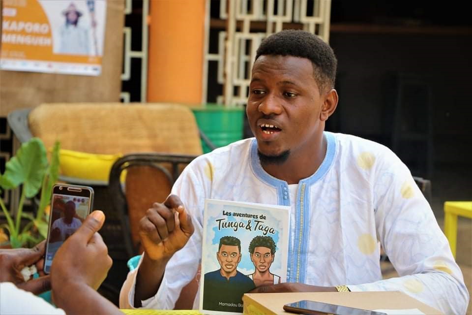 Mamadou Bailo Diallo, lauréat du concours sous-régional de bandes dessinées