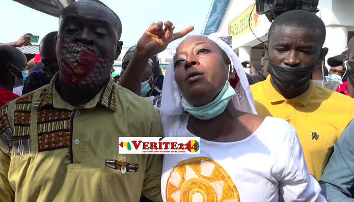 La femme de Latige Camara, joueur du Hafia FC décédé lors d'un entrainement