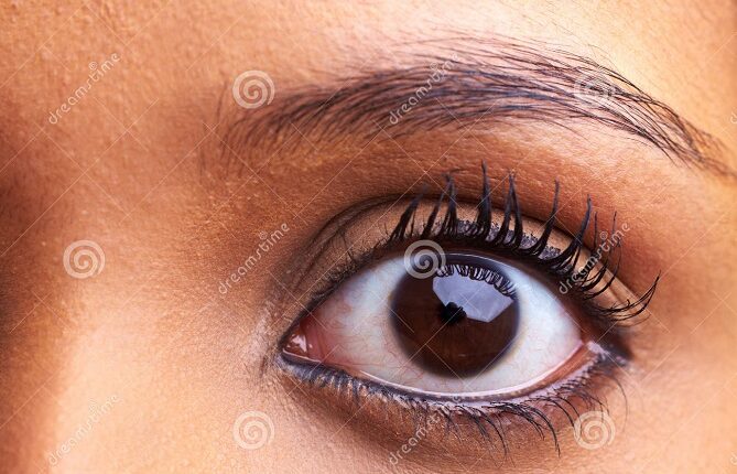 Un œil (image d'illustration)