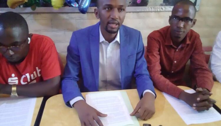 Bella Bah lors d'une conférence après la prise de pouvoir par l'armée