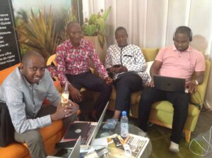 Séance de travail entre jeunes entrepreneurs agricoles