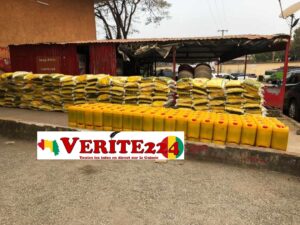 Des bidons d'huile et des sacs de riz offerts par les Guinéens établis à l'étranger en faveur des sinistrés de Kaloum