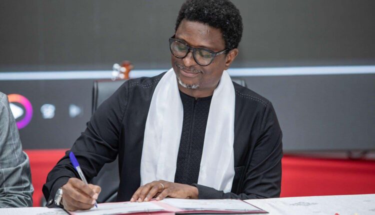 Alpha Bacar Barry, Ministte de l'ESRS