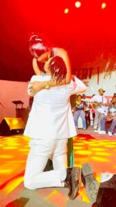 Cams et sa nouvelle compagne