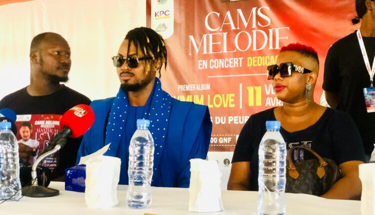 Conférence de presse de Cams Mélodie
