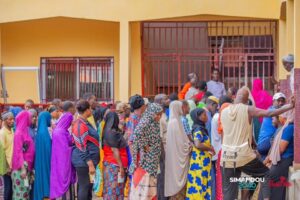 Les citoyens votent pour référendum en Guinée